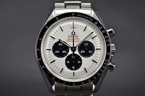 omega speedmaster panda.